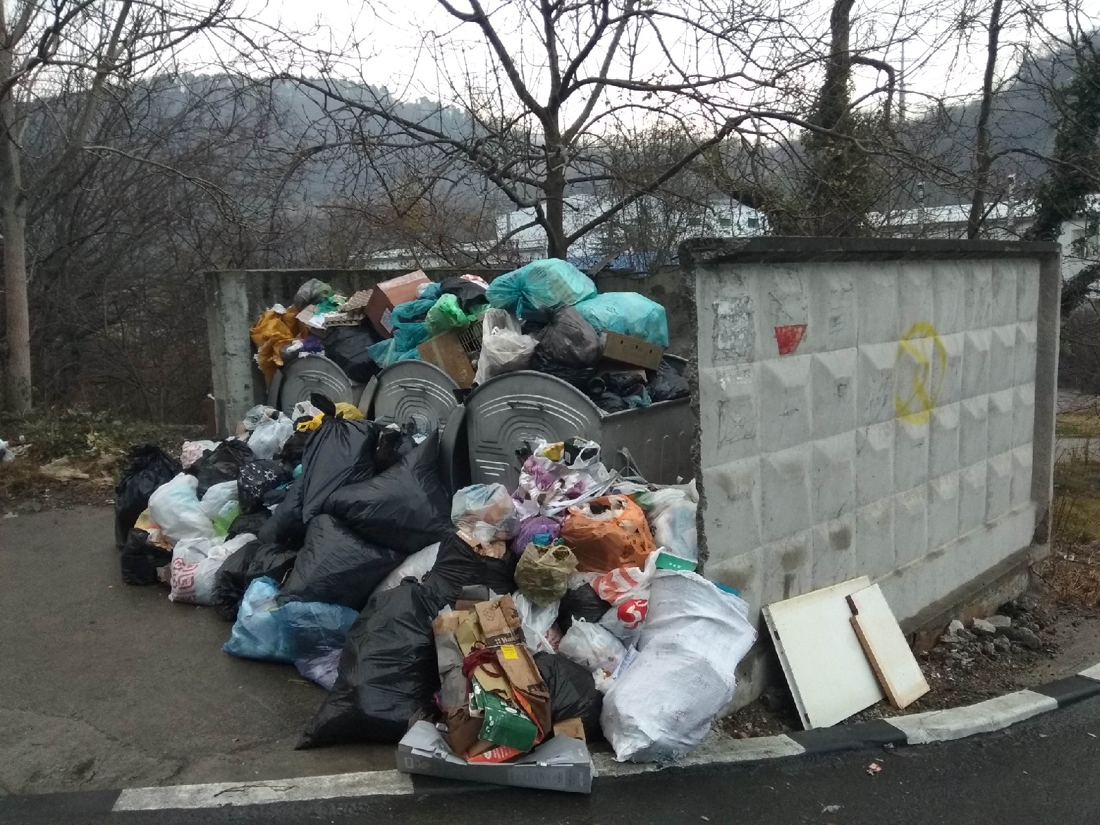 Тбо сочи. Мусорные полигоны в Сочи. Свалка в Сочи. Мусорки в Сочи.